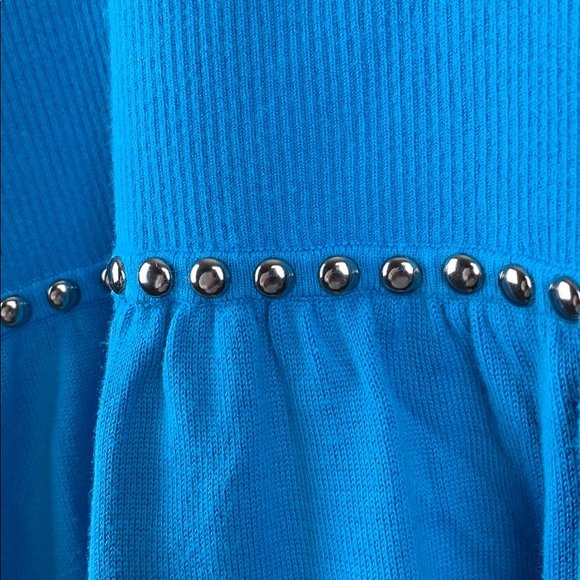 Kenar Blouse - Picture 4 of 6